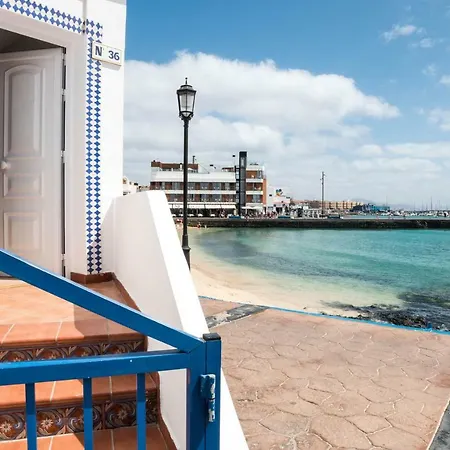 Casa Delfín On Center Beach: Wifi, Netflix, Aircon... Сasa de vacaciones