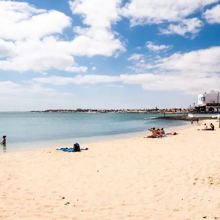 Casa Delfín On Center Beach: Wifi, Netflix, Aircon... Сasa de vacaciones Corralejo