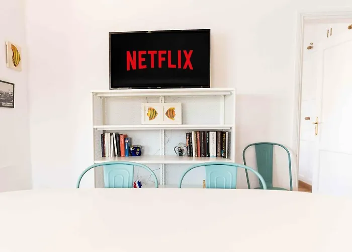 Casa Delfin On Center Beach: Wifi, Netflix, Aircon...