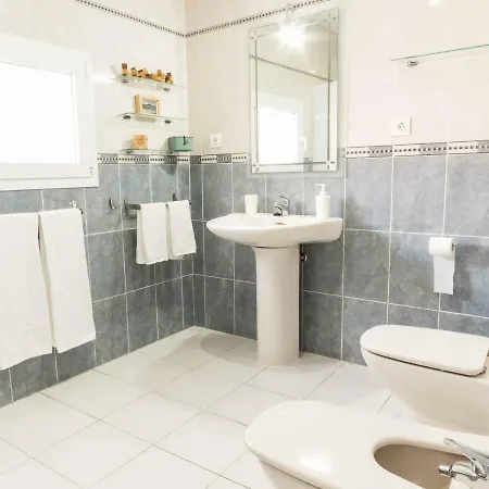 Casa Delfin On Center Beach: Wifi, Netflix, Aircon... *